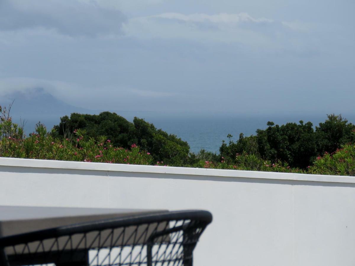 Troon Beach Cottage Hermanus Exterior foto